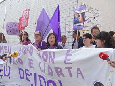 17-09-28AccionsAborto-RexistroXerenciaCHUAC-03.jpg